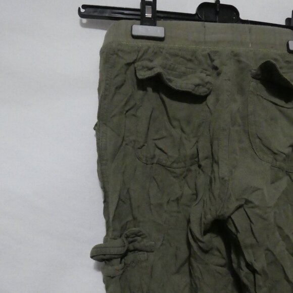 JOGGER | small | Olive Green Cargo Joggers | GUC - Picture 10 of 16